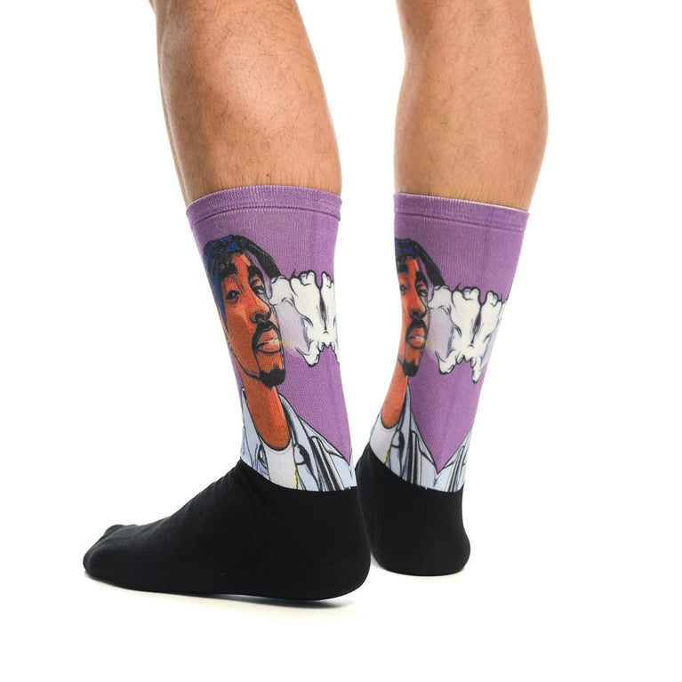 Забавни чорапи с принт на Ту Пак, стилен аксесоар за фенове на хип-хоп културата. Чорапи онлайн в Artyshocks.bg