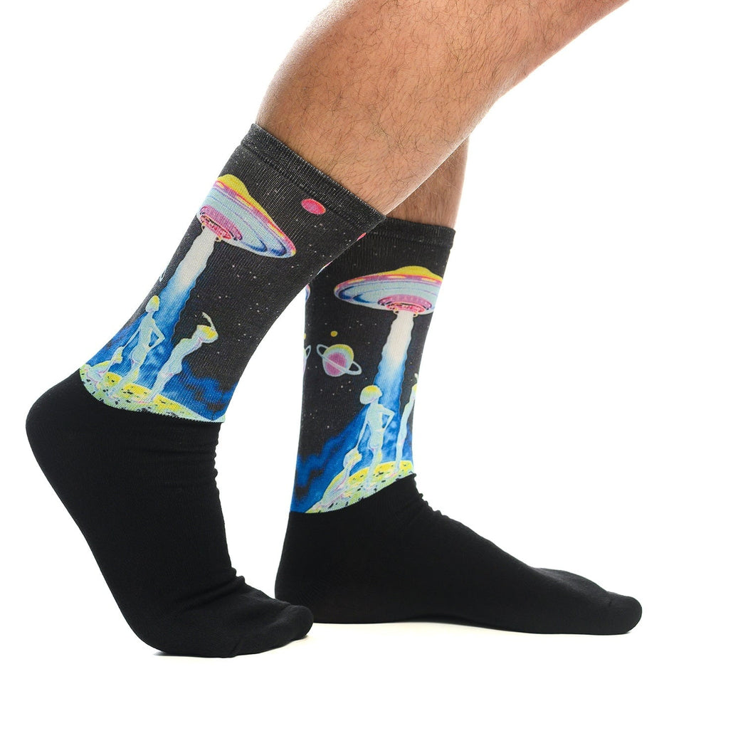 Забавни чорапи с принт на извънземни похитители и НЛО, уникален подарък за фенове на НЛО от Artyshocks.bg