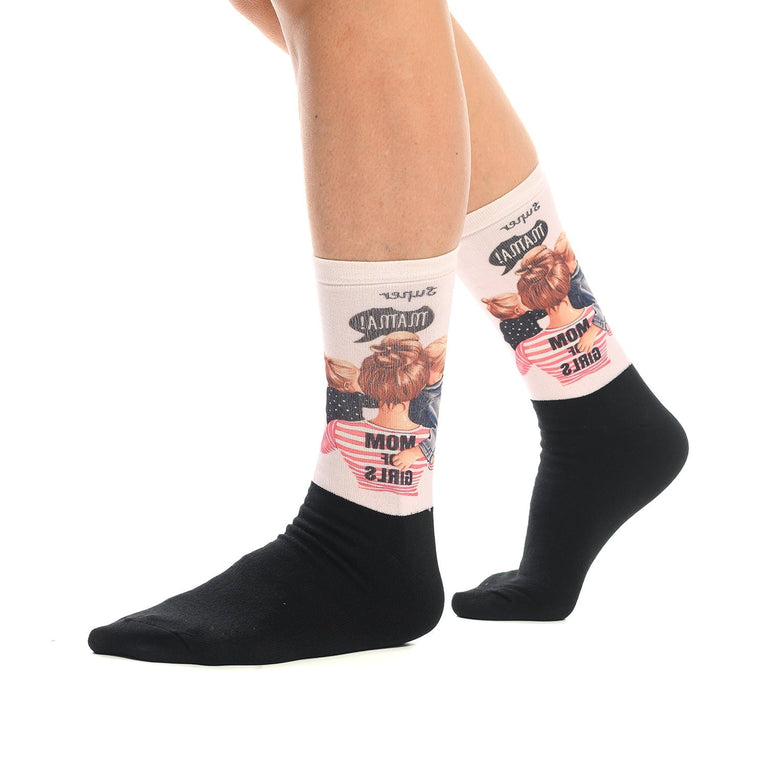 Забавни чорапи "Супер Мама" с модерен принт за майки. Идеален подарък за всяка заета мама на момичета - Artyshocks.bg