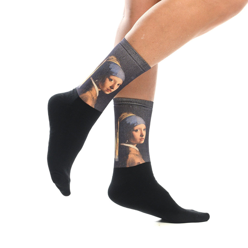 Арт чорапи с изображение на "Момичето с перлената обеца" от Вермеер, модерни памучни чорапи за стилен подарък.