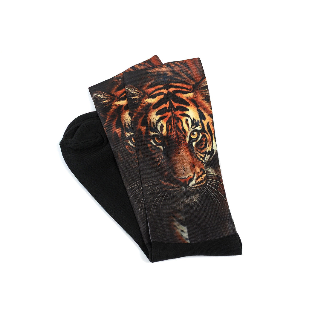 Забавни чорапи – „Тигърът в мен“. Чорапи с хиперреалистичен тигър, символизиращи сила и увереност.