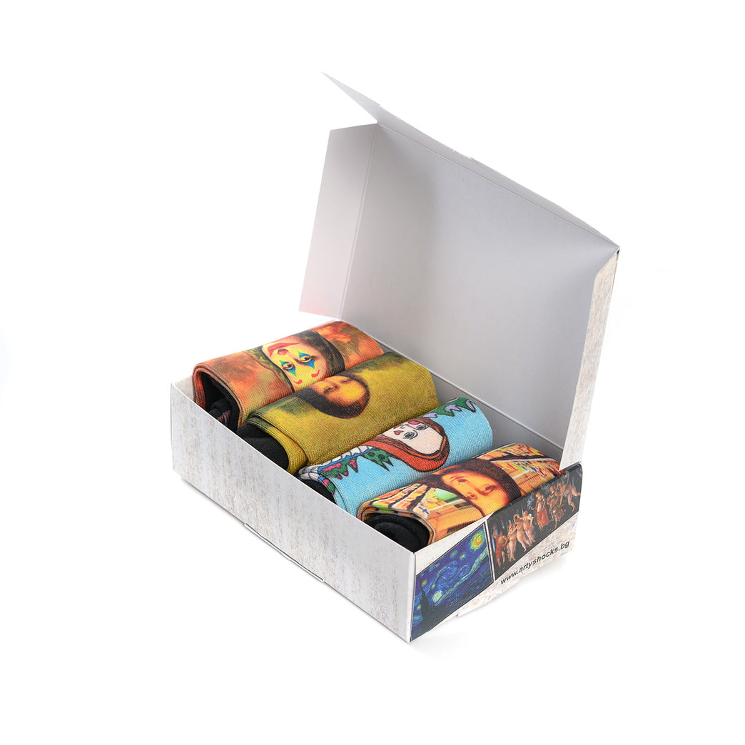 Подаръчен комплект арт чорапи в елегантна кутия, идеален подарък за мъж или жена, Виж в Artyshocks.bg